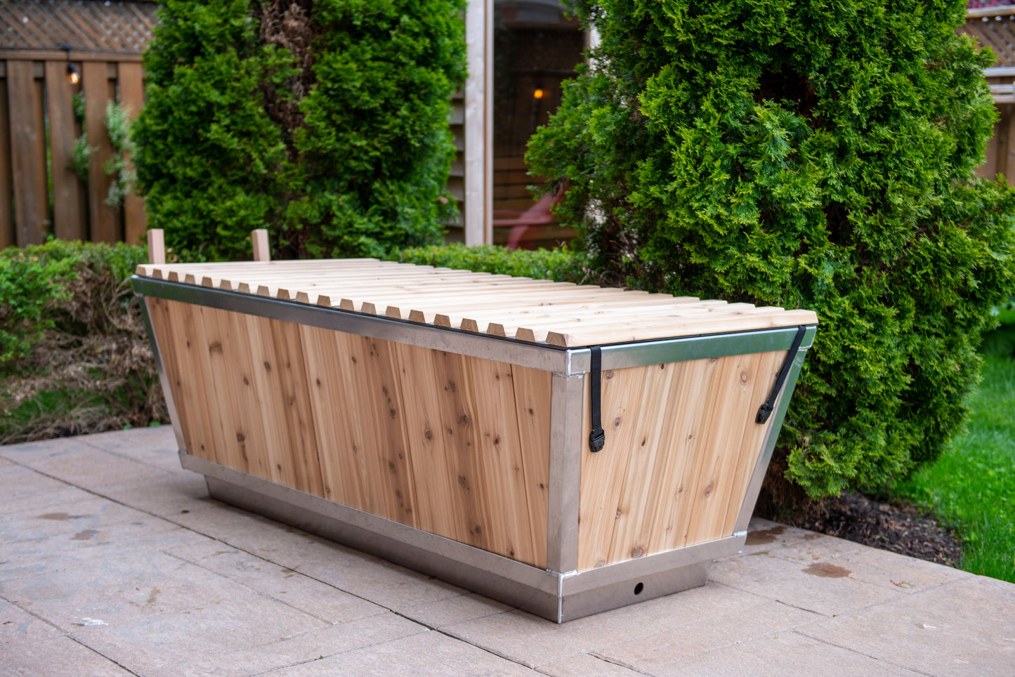 The Polar Plunge Tub