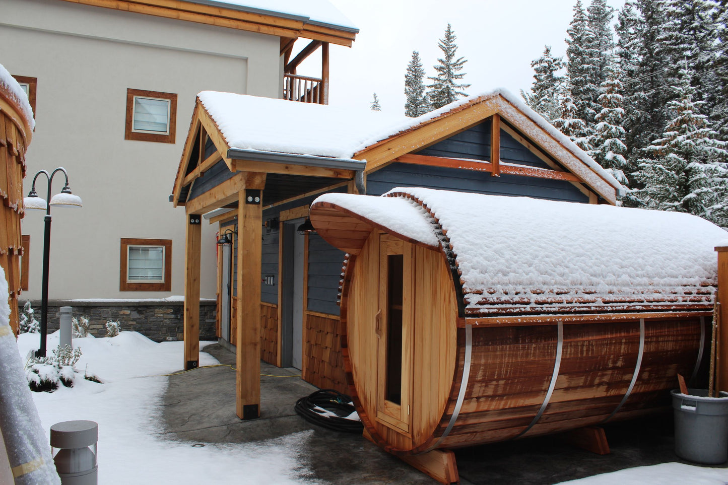 Overhang Cove Kit (14pcs) Knotty Red Cedar